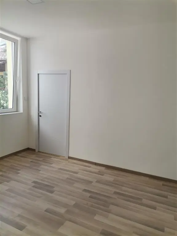 Stan 37 m², Centar, Subotica
